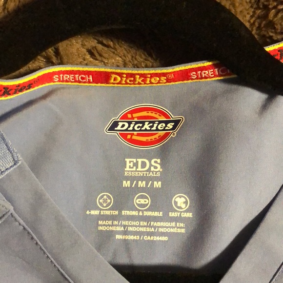 Dickies light blue Scrubs Top size Medium - Picture 2 of 5